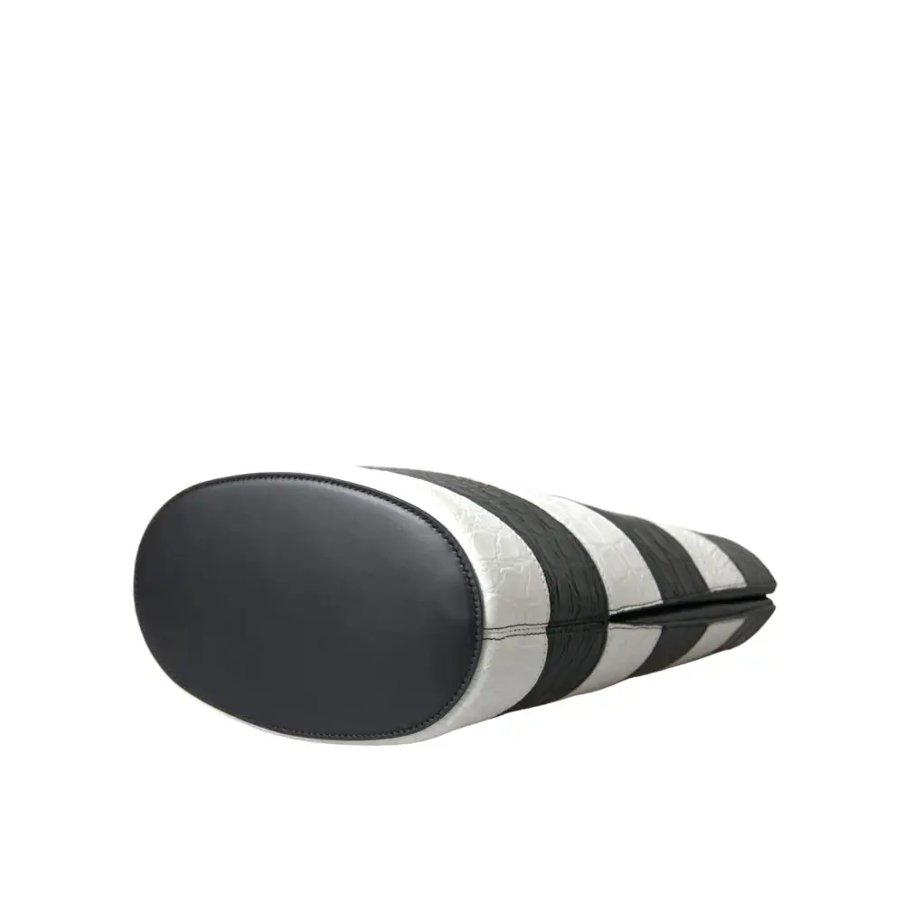 Balenciaga Schwarz-weiß gestreifte Exotenhaut Leder Maxi Bucket Tote Bag