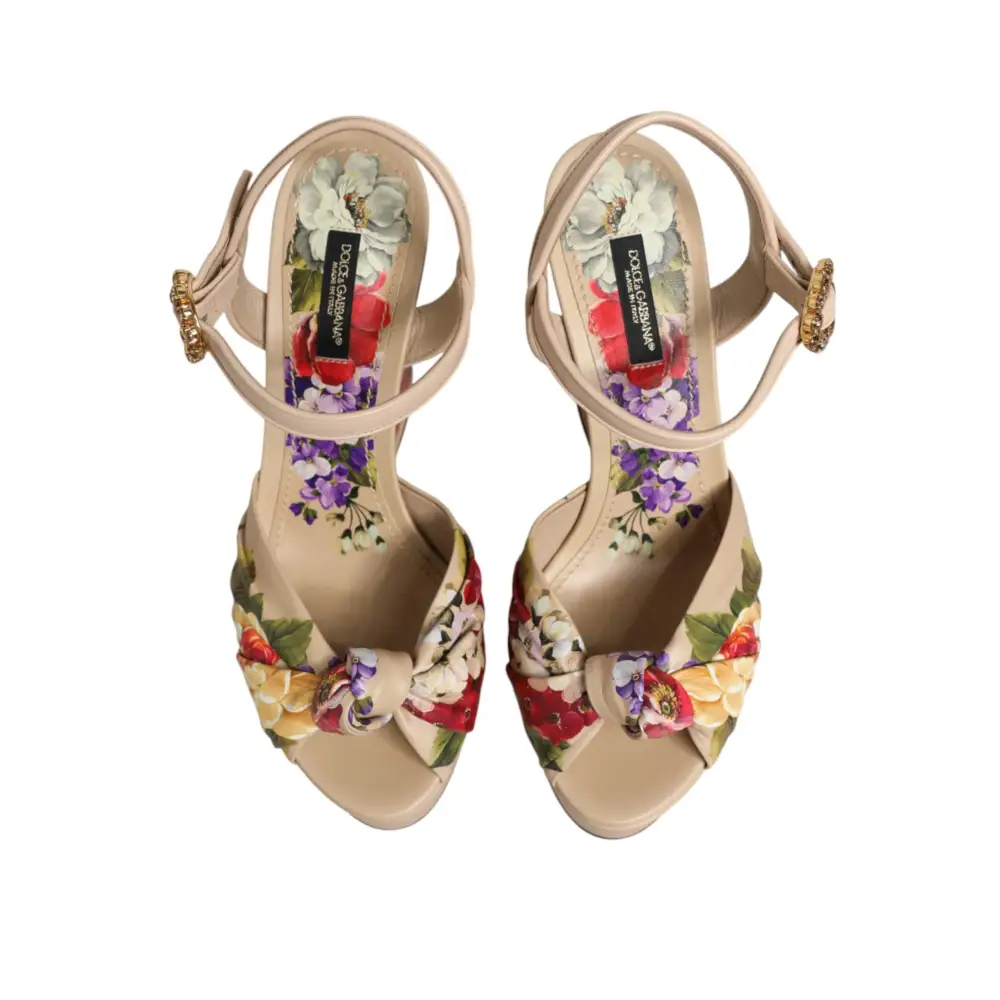Dolce & Gabbana Beigefarbene Keil-Sandalen mit Blumenmuster und Knöchelriemen