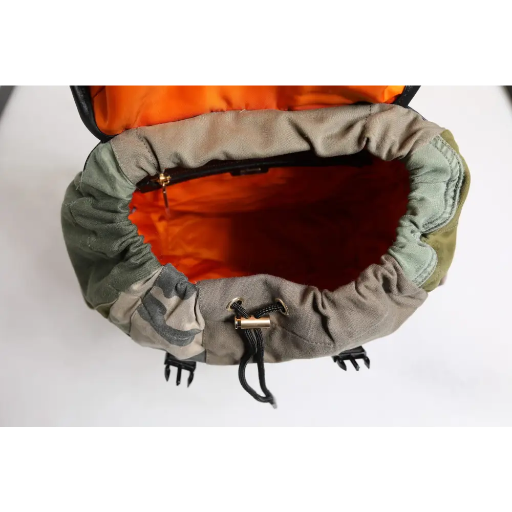 Dolce & Gabbana Grüner Patchwork-Reiserucksack Militärische Tasche