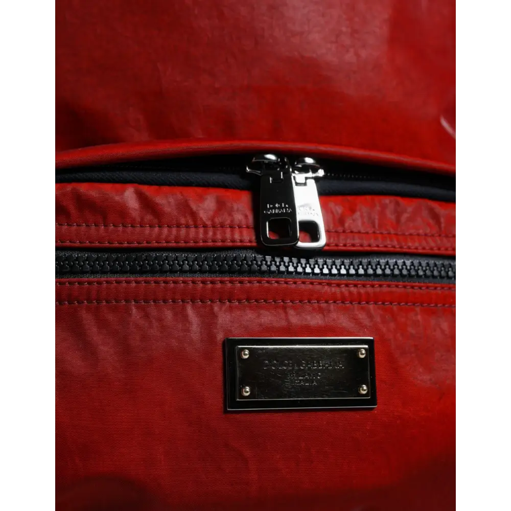 Dolce & Gabbana Rote Lackleder-Logo-Plakette Rucksack Tasche