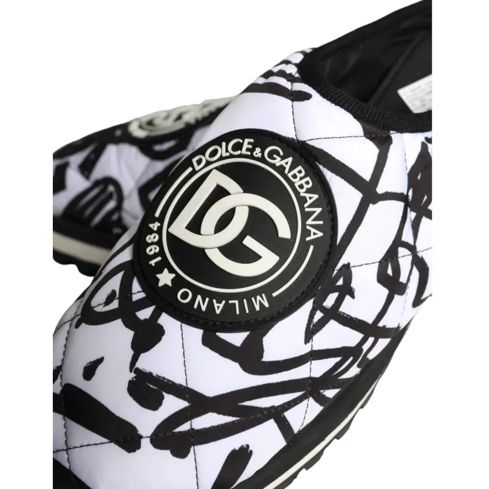 Dolce & Gabbana Schwarz Weiß Gesteppte Logo Sandalen Rutschen Schuhe - EU44/US11