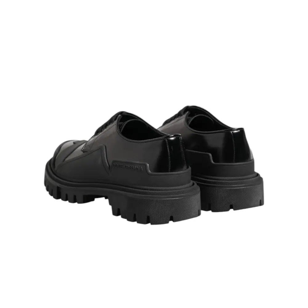 Dolce & Gabbana Trekking-Derby-Schuhe aus schwarzem Lackleder - EU39/US6