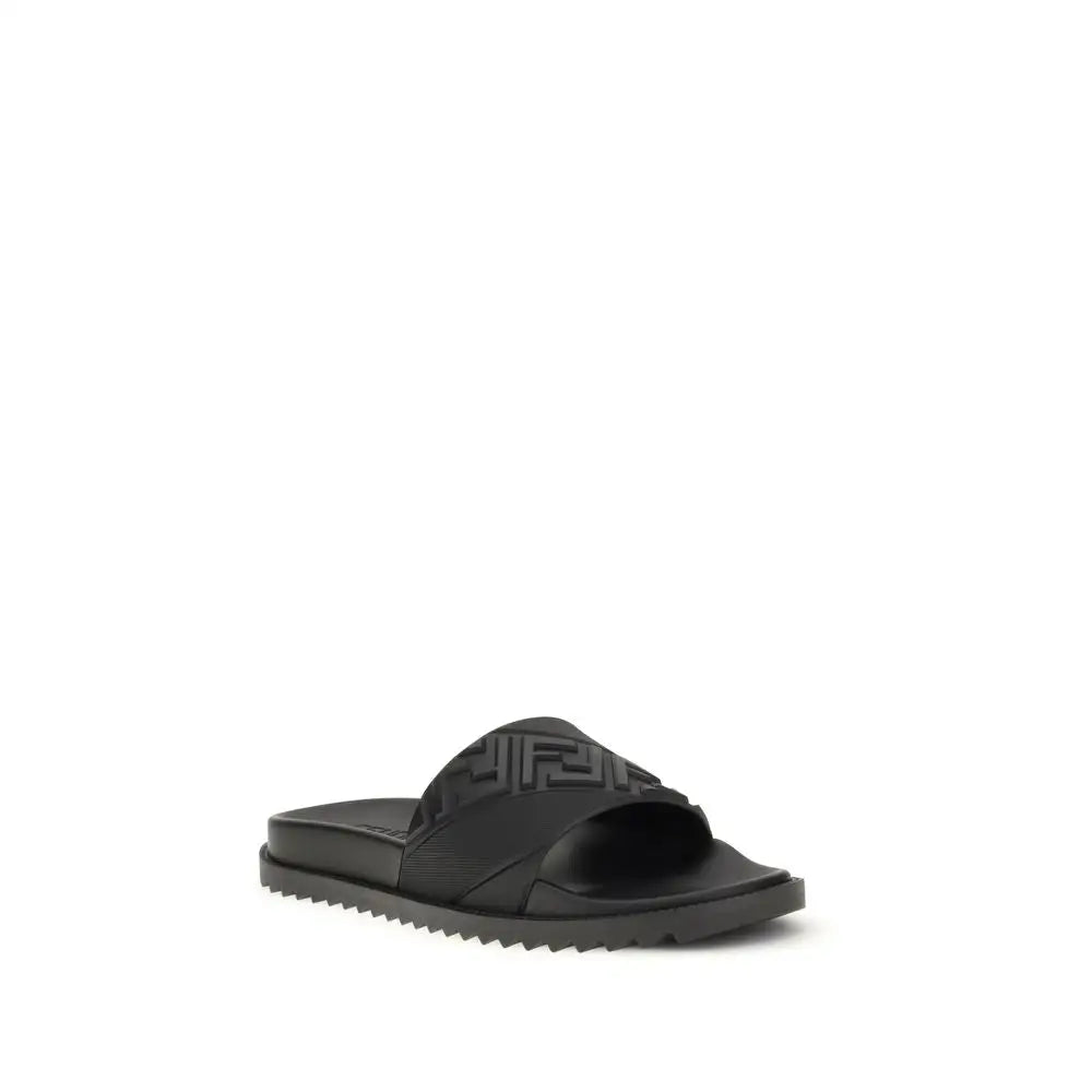 Fendi Flache Gummisandalen in Schwarz