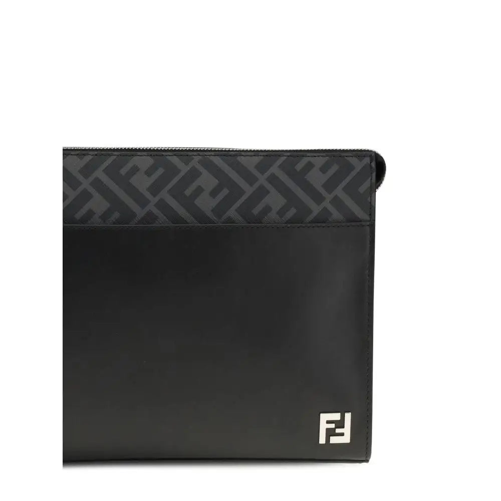 Fendi Schwarze Leder-Clutch