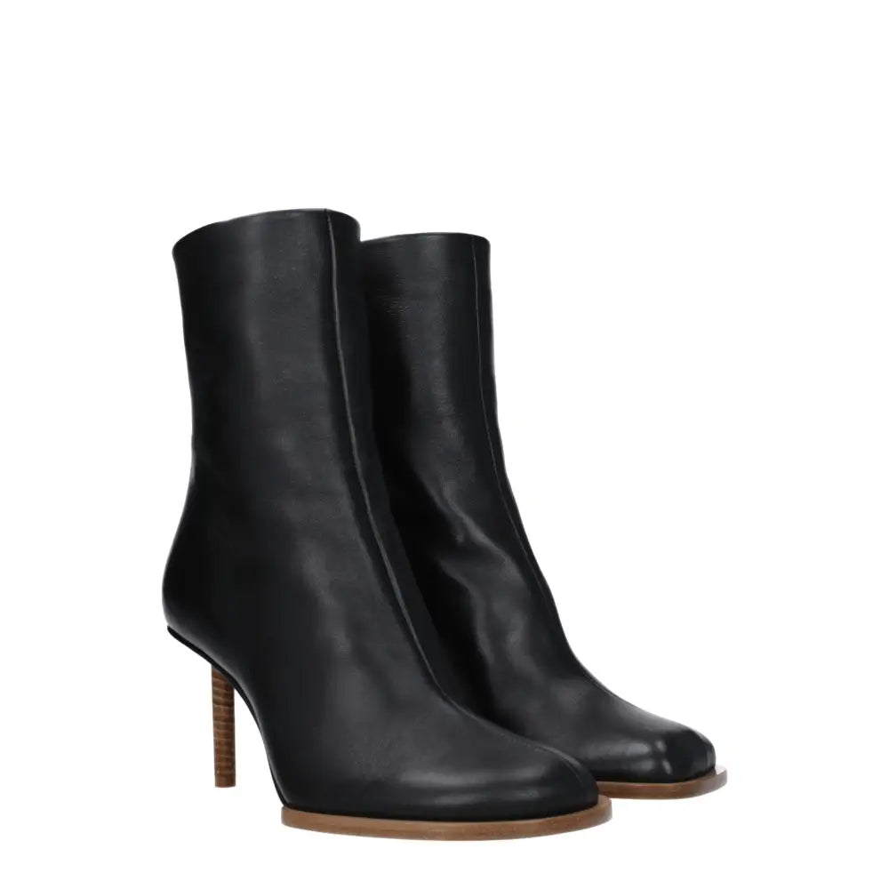 Jacquemus Schwarze Lederstiefeletten - EU39/US9