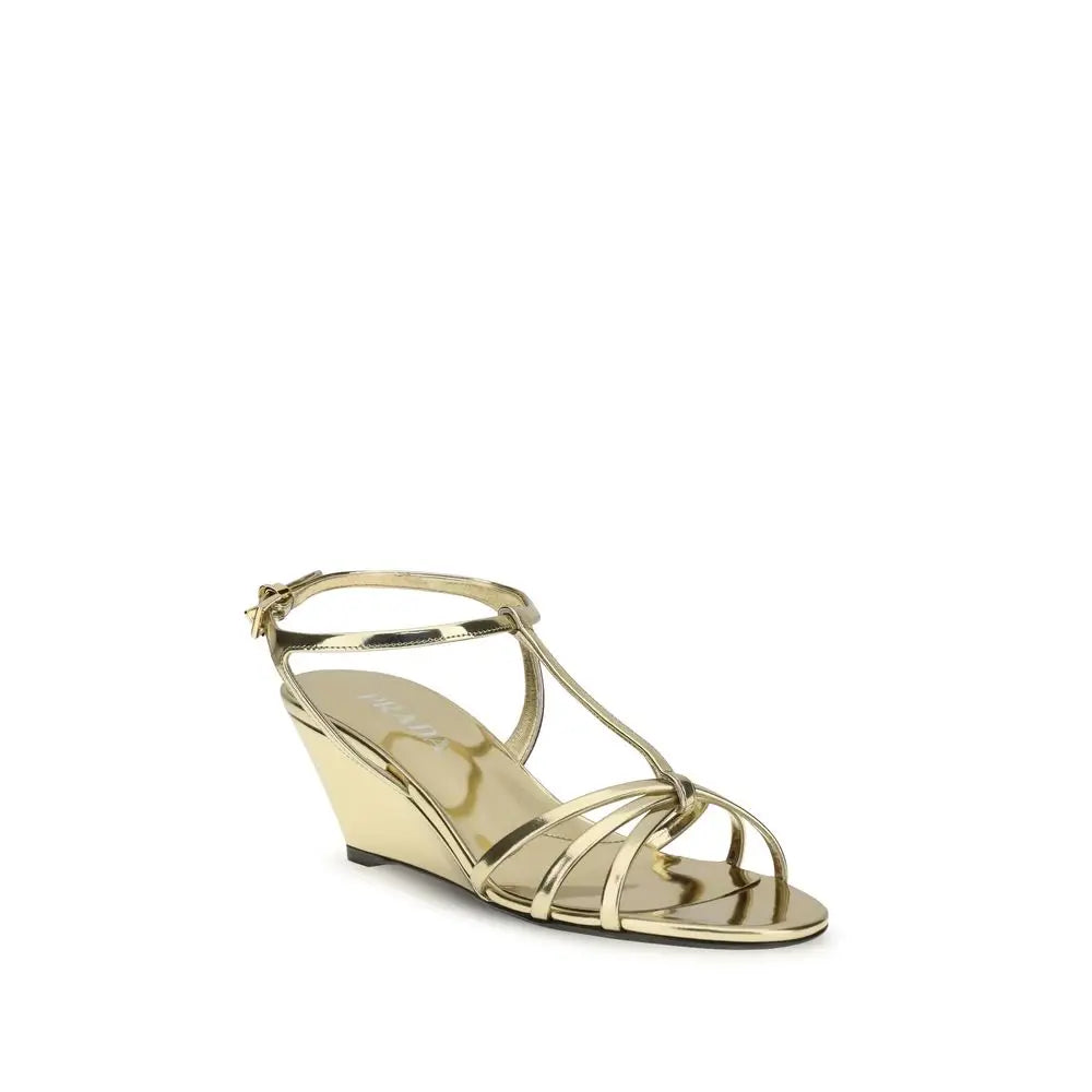 Prada Gold Calf Leather Bos Taurus Keilabsatz-Sandalen