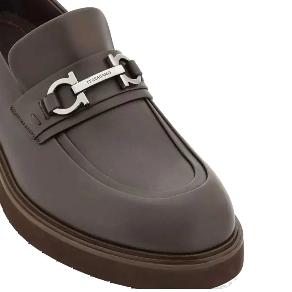 Salvatore Ferragamo Braune Kalbsleder Loafer zum Hineinschlüpfen - EU43.5/US10.5