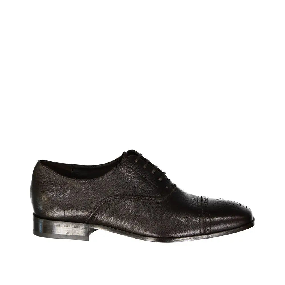 Salvatore Ferragamo Braune Oxford- und Derby-Schuhe aus Kalbsleder - EU41.5/US8.5