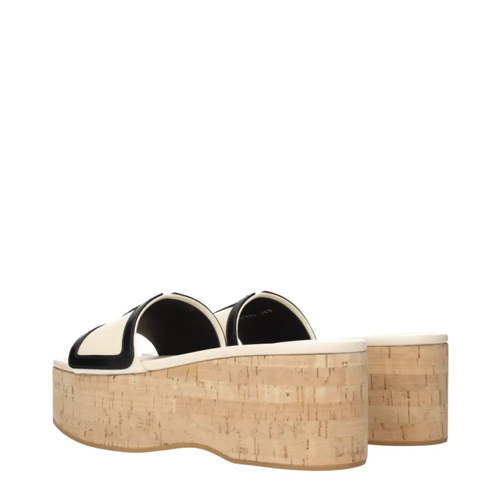 Valentino Garavani Beigefarbene Leder-Keilsandalen