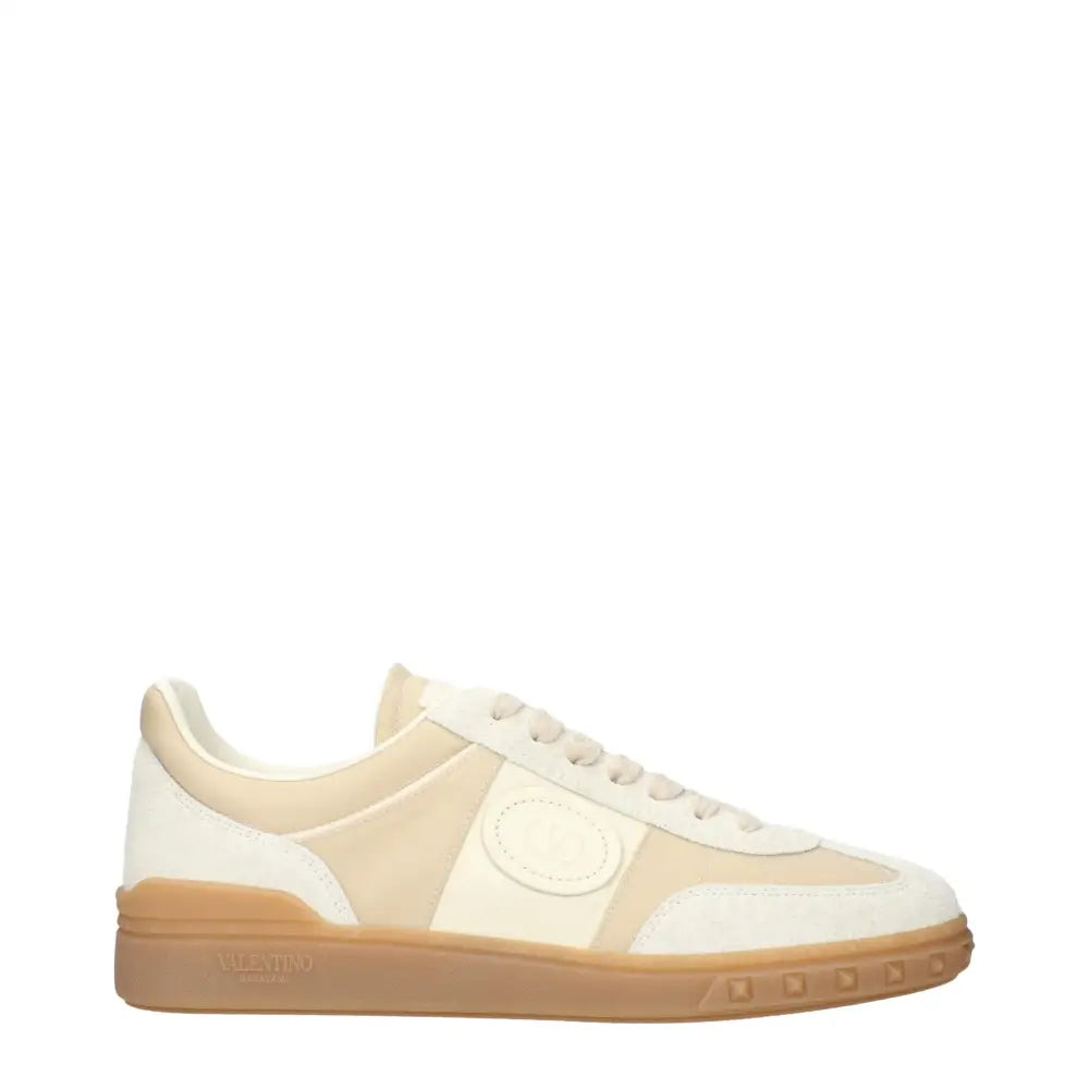 Valentino Garavani Beigefarbene Sneakers aus Stoff mit niedrigem Schaft