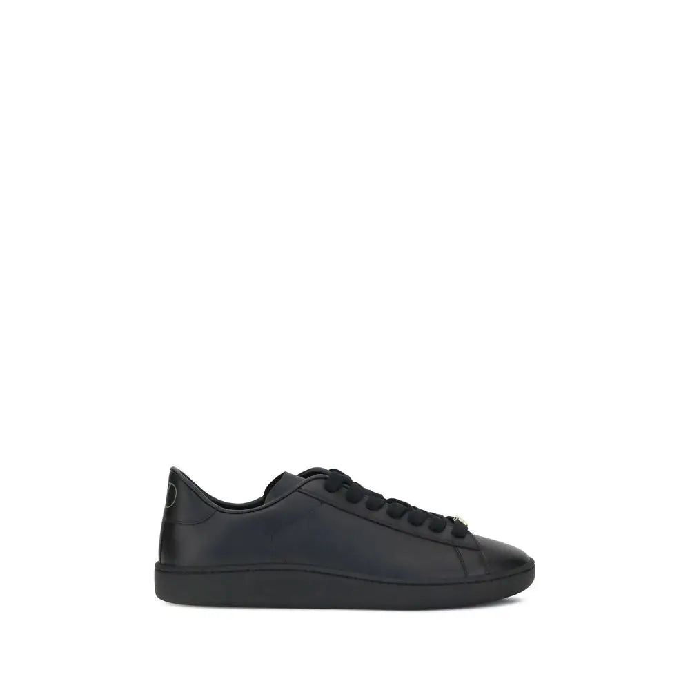Valentino Garavani Schwarze Low-Top-Sneaker aus Kalbsleder Bos Taurus