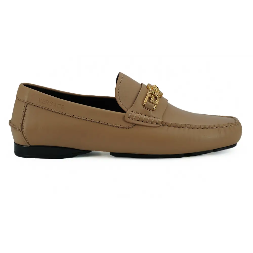 Versace Exquisite Medusa Loafers aus goldfarbenem Leder