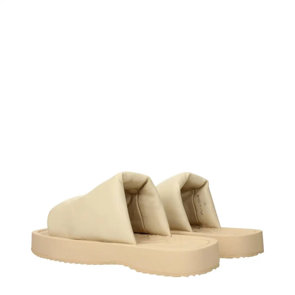 Burberry Beigefarbene Lederslipper