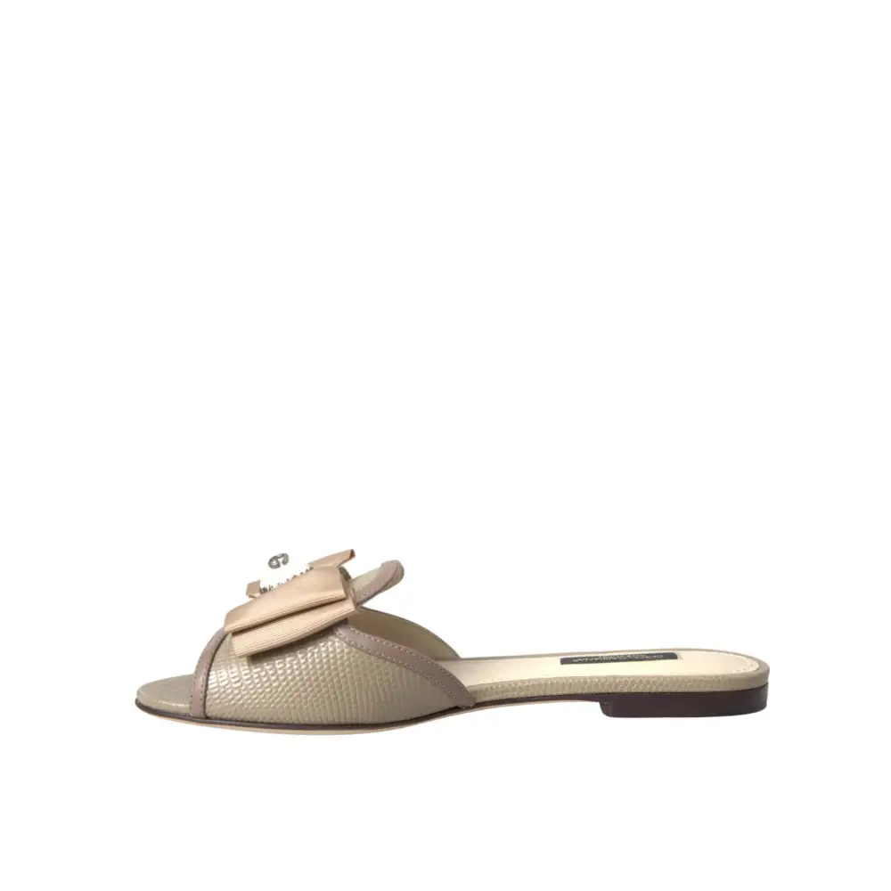 Dolce & Gabbana Beige Logo Perle Flats Sandalen Rutschen Schuhe - EU35/US4.5