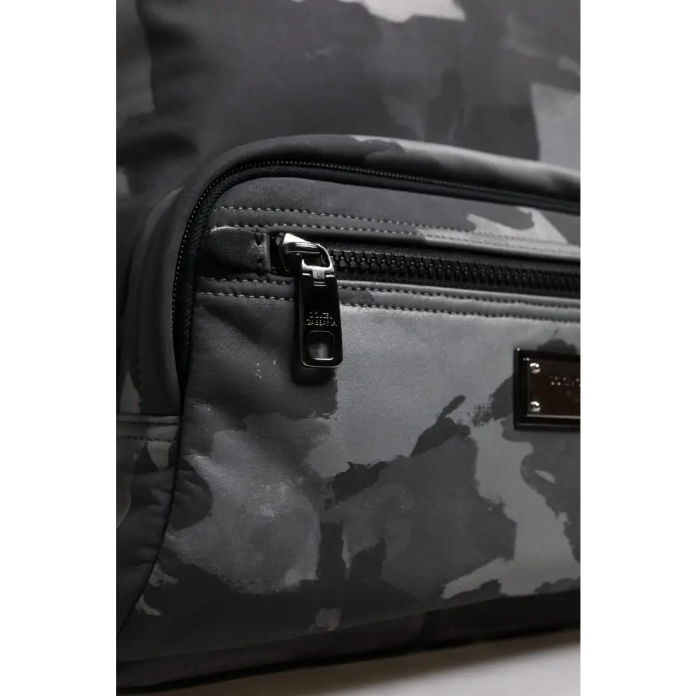 Dolce & Gabbana Graue Baumwolle Camouflage Logo Plaque Rucksack Tasche