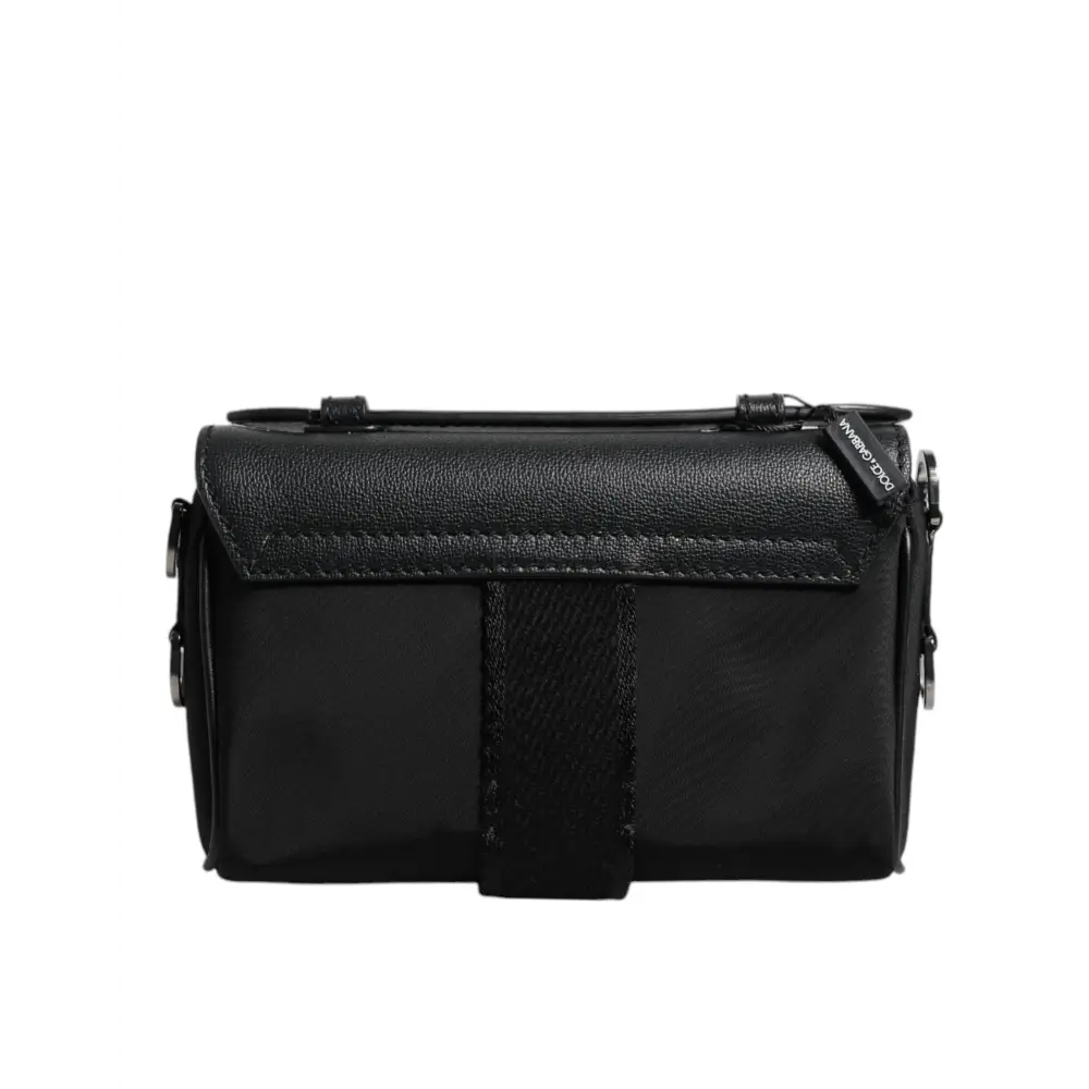 Dolce & Gabbana Schwarze Logo-Plakette Leder Umhängetasche mit Schnalle