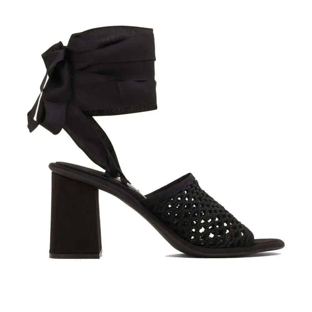 Miu Miu Schwarze Plateau-Sandalen aus Stoff