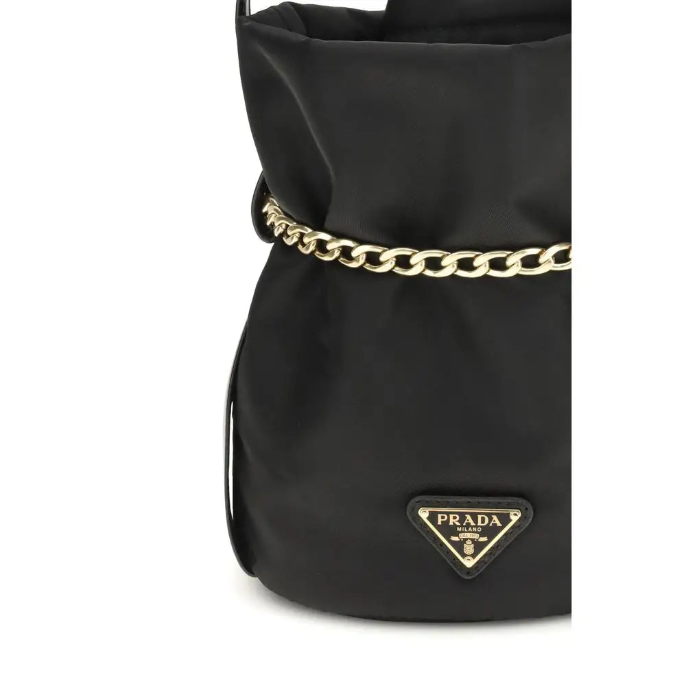 Prada Schwarze Bucket Bag aus recyceltem Polyamid