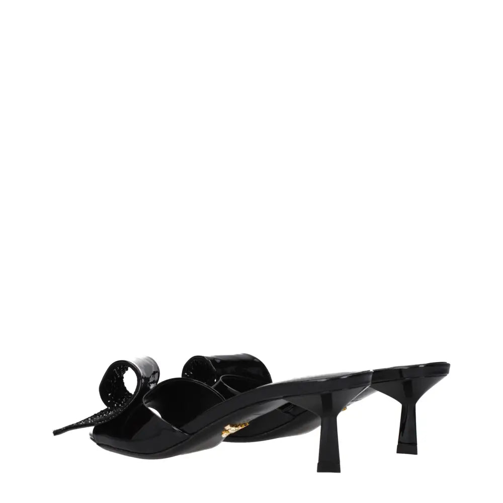 Prada Schwarze Ledersandalen