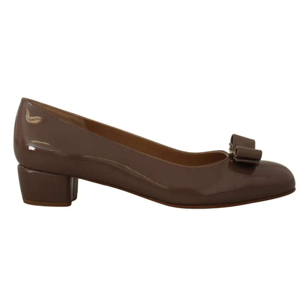 Salvatore Ferragamo Elegante braune Kümmel-Pumps mit Vara-Schleife - EU35/US4.5