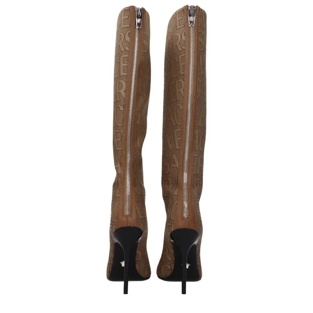 Versace Beigefarbene High-Heel-Stiefel aus Stoff - EU36/US6