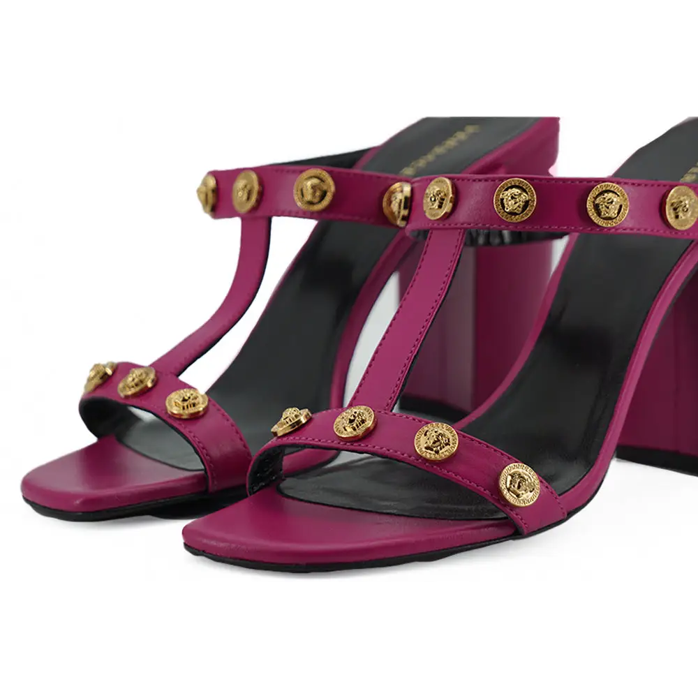Versace Elegante hohe Sandalen aus lila Kalbsleder