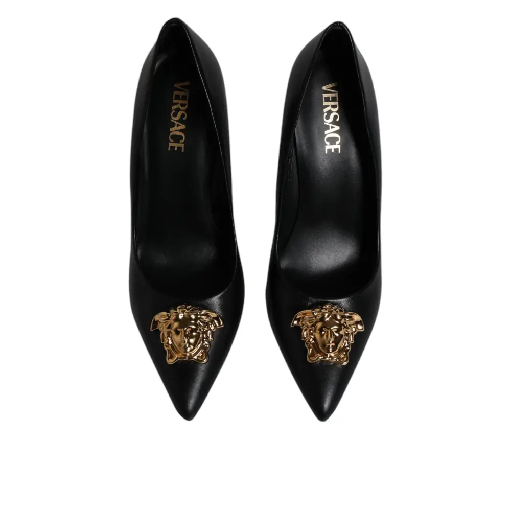 Versace Schwarz Leder Logo Plaque High Heels Pumps Schuhe