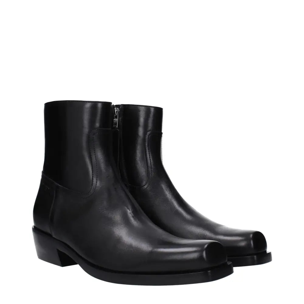 Versace Schwarze Lederstiefeletten - EU41/US8